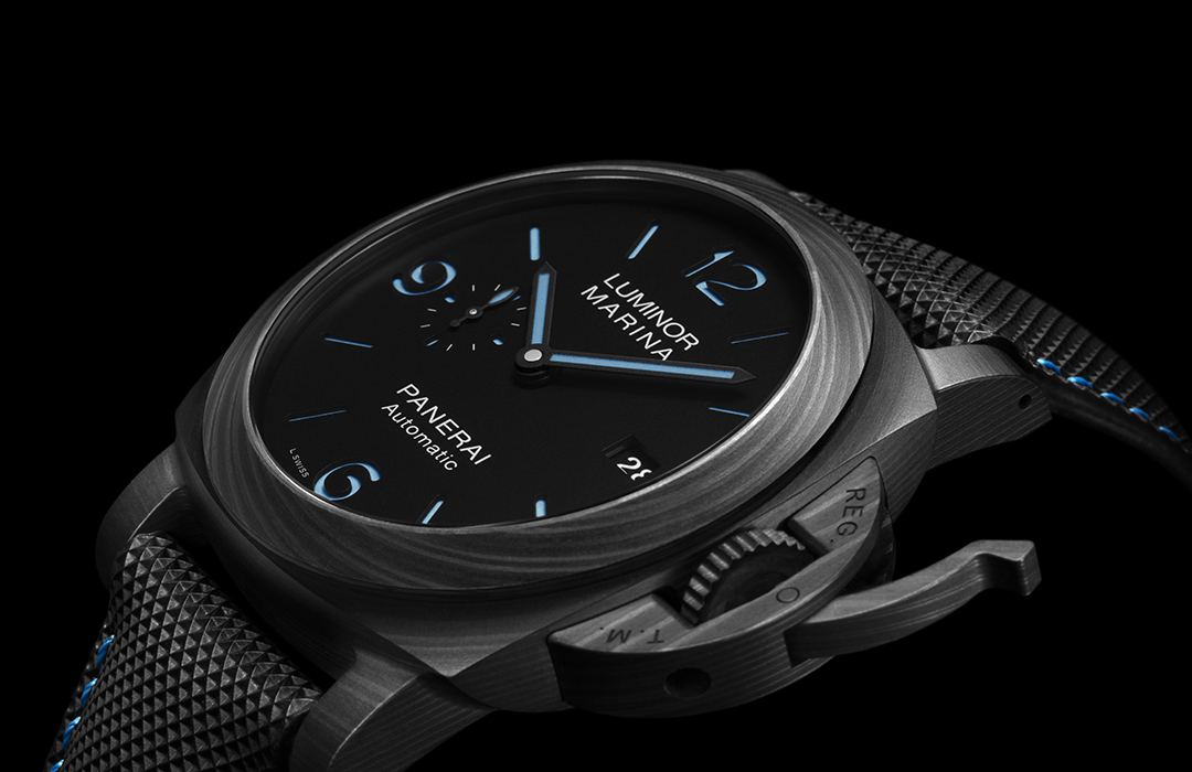 Panerai presenta el Luminor Marina Carbotech 44 mm