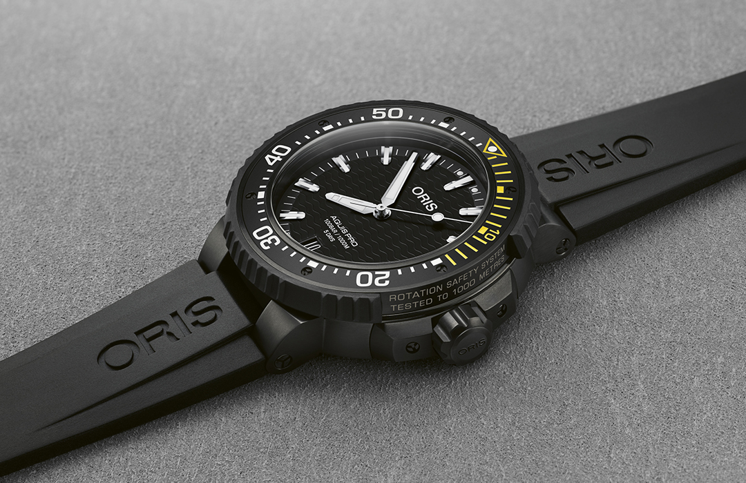 Oris introduce el AquisPro Date Cal. 400