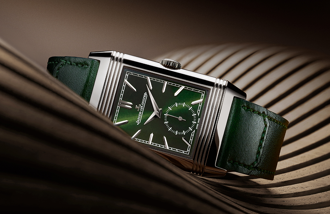 El Reverso Tribute Small Seconds se viste de verde