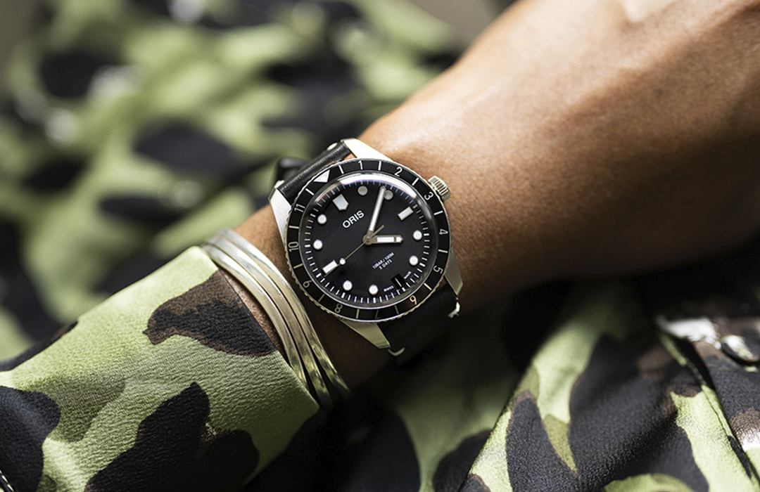 Oris Divers Sixty-Five 12H Calibre 400