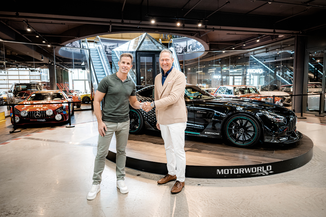 IWC Schaffhausen y Motorworld, juntos por los autos