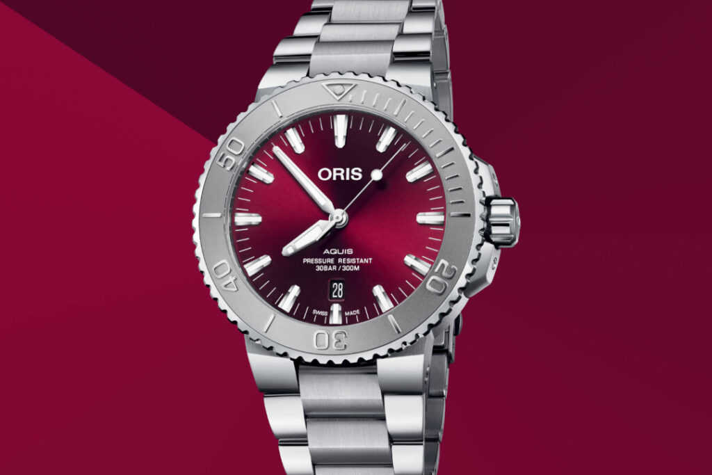 Aquis Date Cherry 43,5 mm