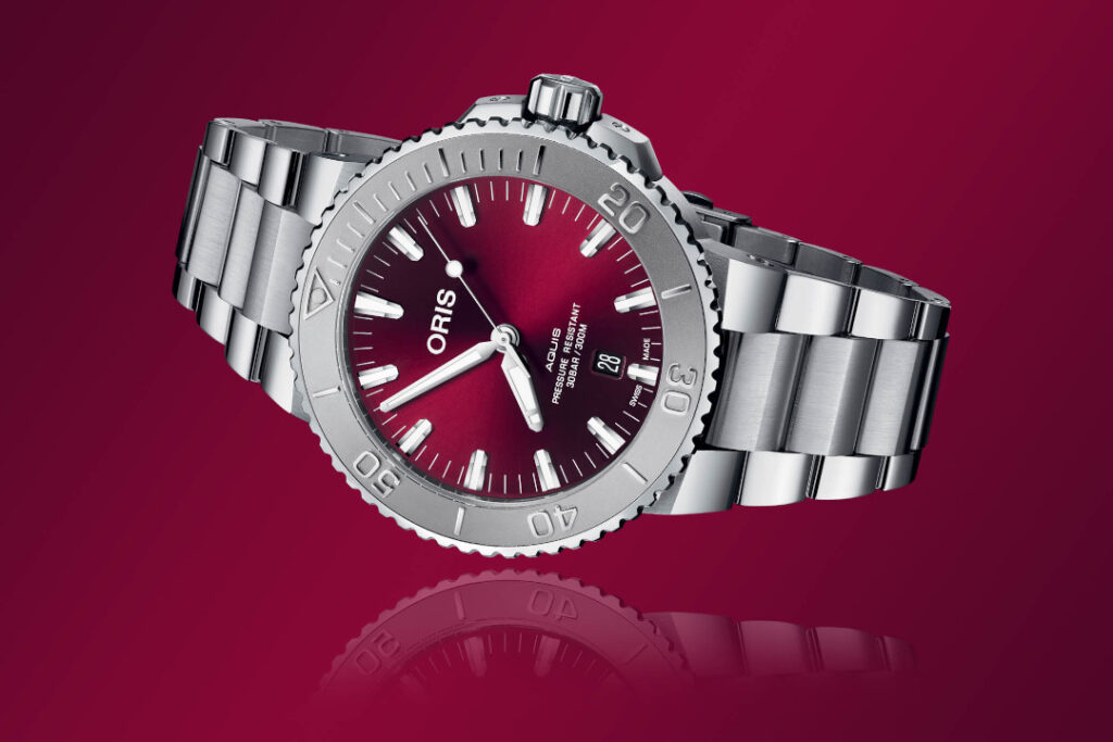 Aquis Date Cherry 43,5 mm